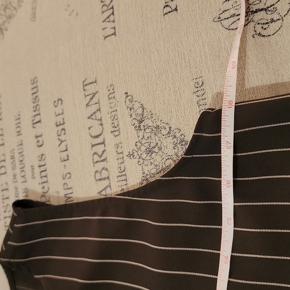 Babaton sleeveless green and cream striped crop top - Picture 8 of 8